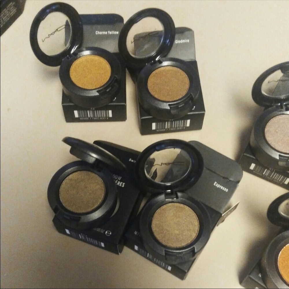 MAC Cosmetics - Picture 5 of 8